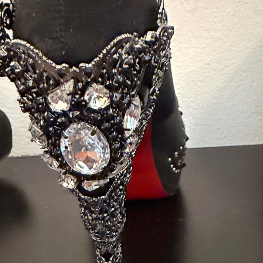 Black crystal
Studded Women's high heel Shoes - Picture 7 of 17